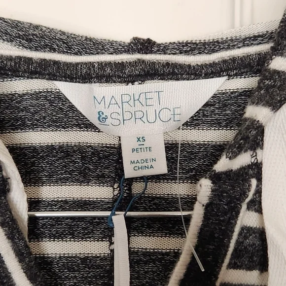 Market & Spruce Charcoal Striped Hoodie XSP - Picture 3 of 10